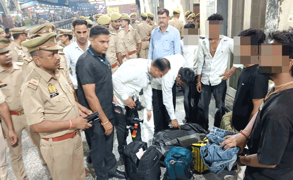 स्वतंत्रता दिवस को लेकर सहारनपुर पुलिस अलर्ट, रेलवे स्टेशन से घंटाघर तक सघन चेकिंग