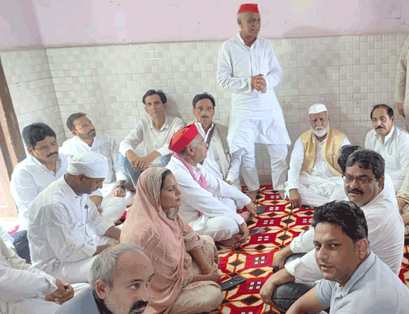 सपा जिलाध्यक्ष ने मासिक बैठक मंे की फ्रंटल संगठनों की समीक्षा