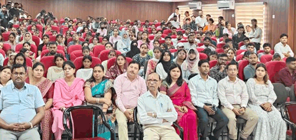 माँ शाकुम्भरी विश्वविद्यालय में नवागंतुक छात्र-छात्राओं हेतु दीक्षारंभ कार्यक्रम का आयोजन
