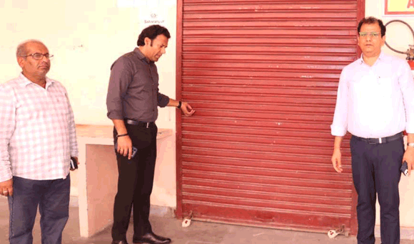 जिला निर्वाचन अधिकारी ने सील्ड गोदाम का किया निरीक्षण