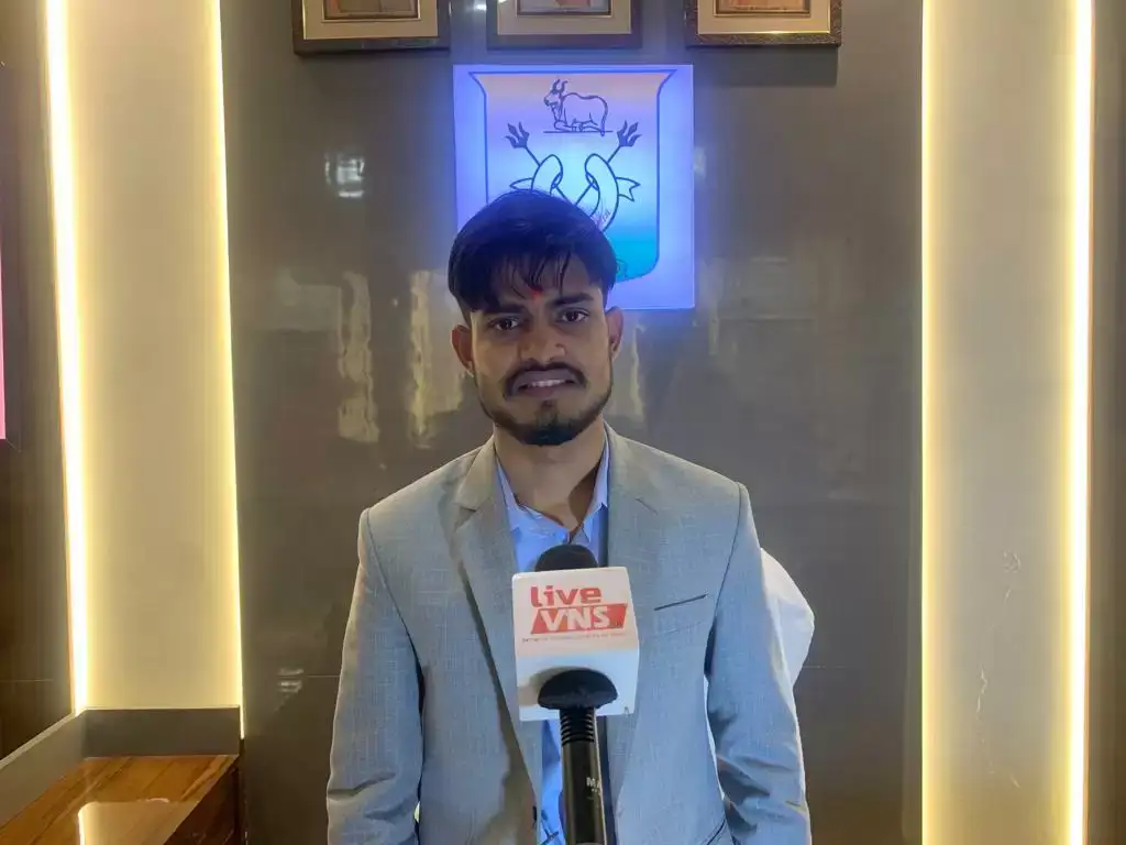 खराब स्ट्रीट लाइटों और जनशिकायतों पर नगर आयुक्त सख्त, ईईएसएल को 15 दिन में व्यवस्था सुधारने के निर्देश