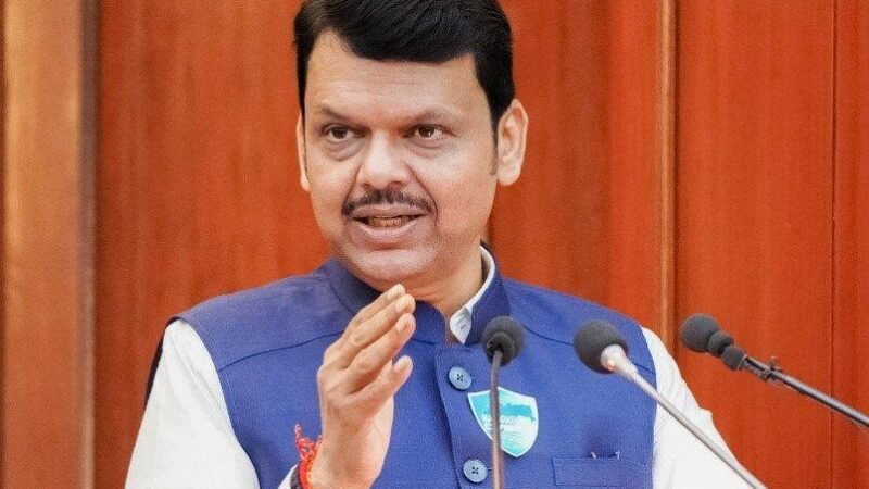 महाराष्ट्र में नए नियमों से बढ़ीं मुख्यमंत्री की शक्तियां, अब मंत्रियों के फैसले बदल सकेंगे CM देवेंद्र फडणवीस