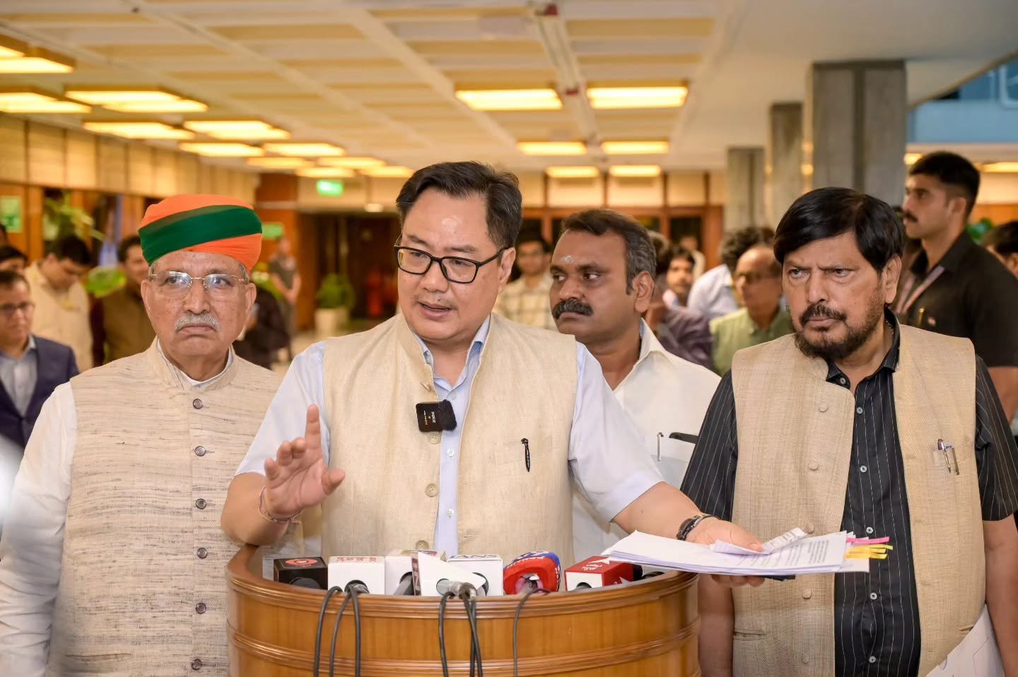 ‘जब अमित शाह बोलेंगे तो चुपचाप सुनना पड़ेगा’, किरेन रीजीजू ने विपक्ष को दी चेतावनी