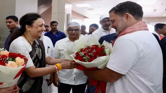 राहुल गांधी प्रयागराज पहुंचे, ‘छात्रों की गूंज’ कार्यक्रम में शामिल होंगे; कार्यक्रम स्थल पर जुटने लगी भीड़