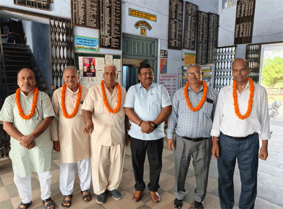 केएलजीएम इंटर कालेज की प्रबंध समिति के चुनाव मे शिवचरण शर्मा अध्यक्ष व सरस गोयल प्रबंधक चुने गये
