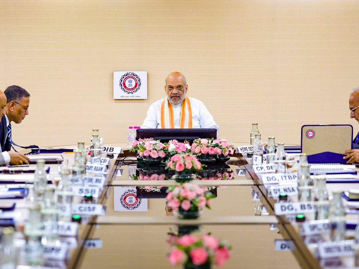 3 गैंगस्टर्स को मलेशिया से लाया गया भारत, अमित शाह बोले- बंबीहा गैंग से जुड़े हैं