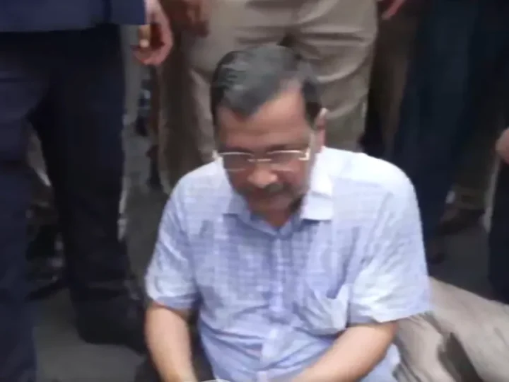 दिल्ली पुलिस का एक्शन, अरविंद केजरीवाल समेत AAP के कई नेता डिटेन