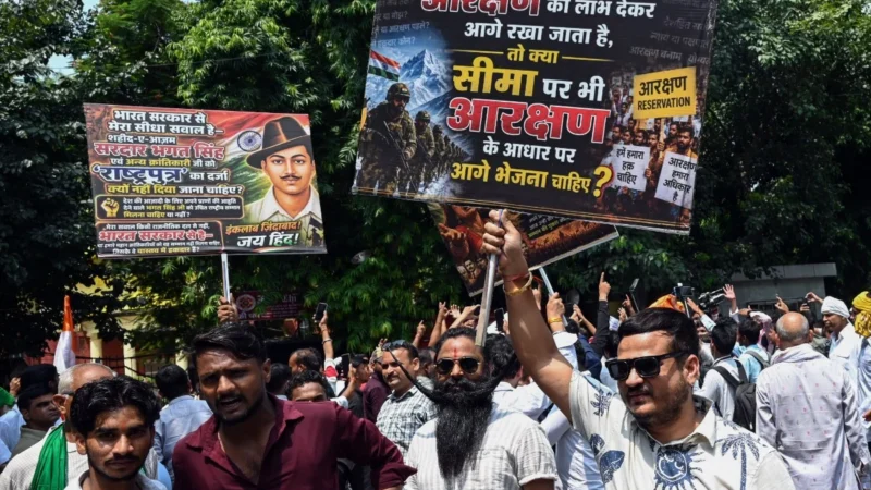 Jantar Mantar बना ‘आरक्षण हटाओ’ आंदोलन का नया केंद्र, BJP के Core Voters का हल्ला बोल!