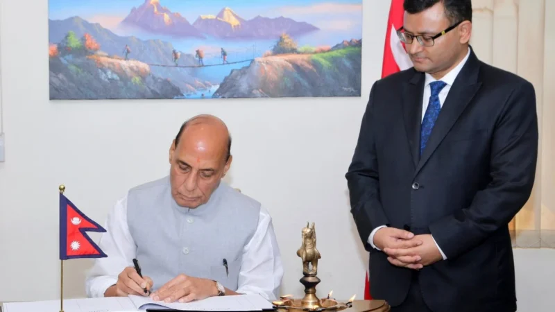 नेपाल की तबाही के बीच दूतावास पहुंचे राजनाथ सिंह, बोले- ‘सुख-दुख के साथी के रूप में भारत हमेशा नेपाल के साथ खड़ा’