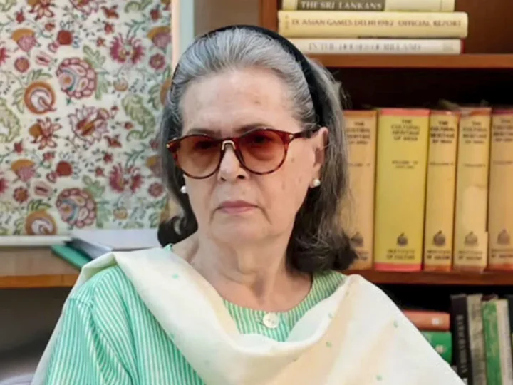 “अपनों को खोने के दर्द ने मुझे राजनीति की दुनिया में ला दिया”, आत्मकथा में सोनिया गांधी ने खोले जीवन के पन्ने