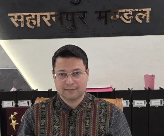 सहारनपुर मंडल में चीनी की कोई कमी नहीं, जमाखोरी पर होगी सख्त कार्रवाई: मंडलायुक्त