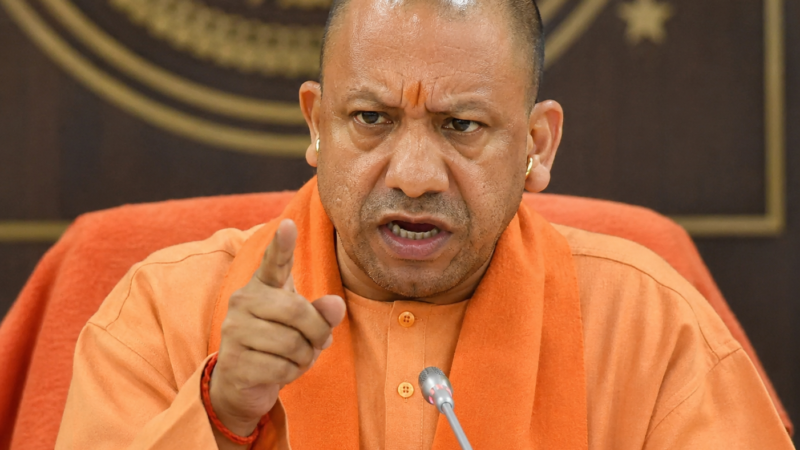‘कांवड़ यात्रा में अराजकता बर्दाश्त नहीं’, CM योगी ने दी सख्त चेतावनी