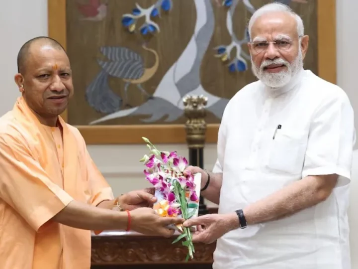 पीएम मोदी से मिलने पहुंचे सीएम योगी, प्रधानमंत्री आवास पर हुई मुलाकात