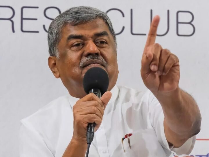वंदे मातरम: कांग्रेस नेता बोले- ‘फांसी पर चढ़ा दो या जेल भेज दो, मैं…’