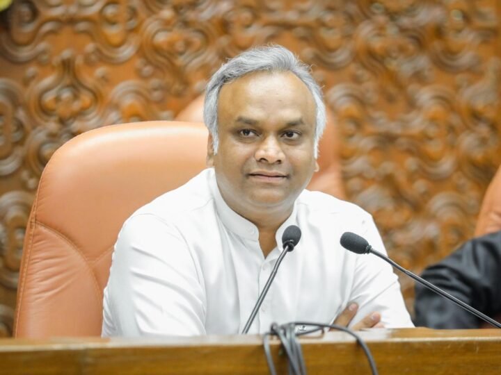 ‘SIR में…’ प्रियांक खरगे का हमला! डीलिमिटेशन बिल पर भी भड़के