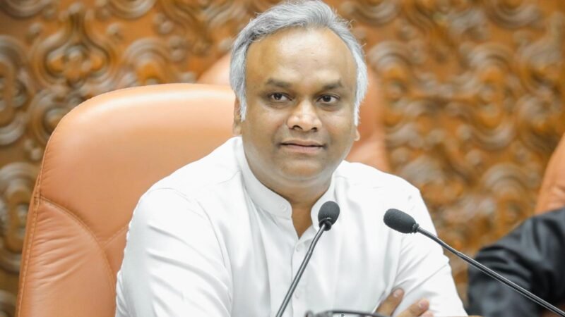 ‘SIR में…’ प्रियांक खरगे का हमला! डीलिमिटेशन बिल पर भी भड़के