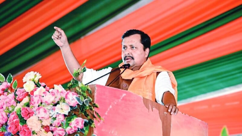 वंदे मातरम: कांग्रेस के प्रस्ताव पर भड़की BJP, कहा- आज की नई मुस्लिम लीग