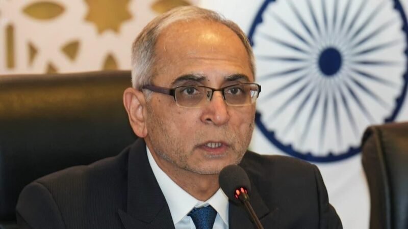 FCRA संशोधन विधेयक पर फैली अफवाहों का राजदूत विनय मोहन क्वात्रा ने किया खंडन, बताया क्या है सच्चाई