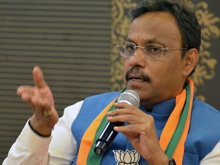 बीजेपी ने विनोद तावड़े को बनाया यूपी का प्रभारी, पंजाब-गुजरात की भी जिम्मेदारी तय