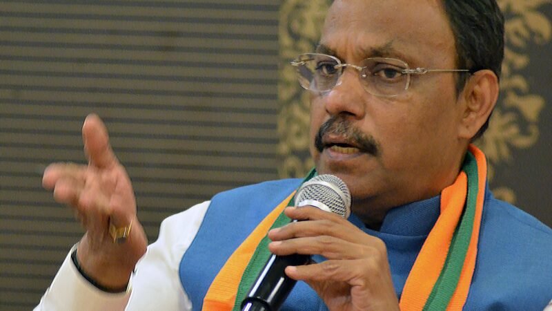 बीजेपी ने विनोद तावड़े को बनाया यूपी का प्रभारी, पंजाब-गुजरात की भी जिम्मेदारी तय