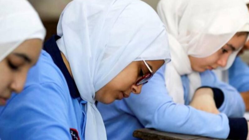 स्कूल यूनिफॉर्म के साथ हिजाब मान्य नहीं’, इलाहाबाद हाईकोर्ट का बड़ा फैसला, मुस्लिम छात्रा की हेडस्कार्फ पहनने की याचिका खारिज की