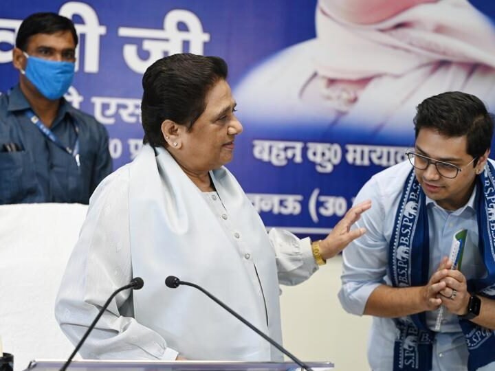 आकाश आनंद के पर मायावती के भतीजे ईशान पहली बार बोले- पारिवारिक स्वार्थ से ऊपर उठकर…