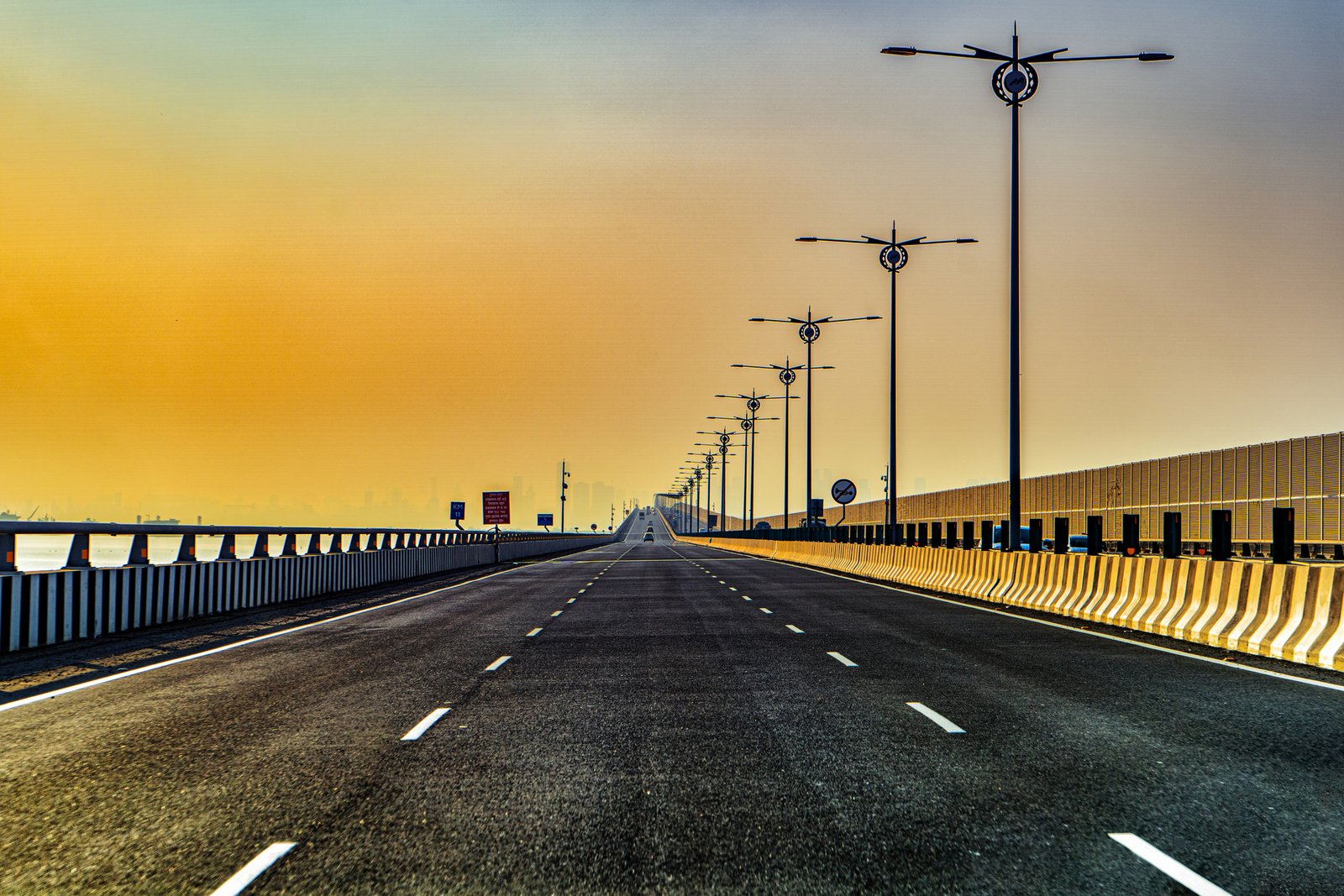 NHAI का बड़ा AI प्लान! एक्सप्रेसवे पर फंसने पर खुद पता चलेगी आपकी लोकेशन, 1033 से मिलेगी तुरंत मदद