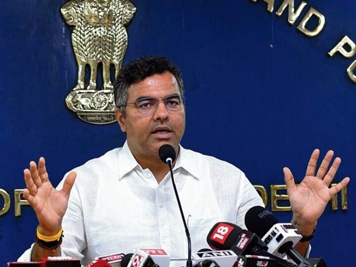 अरविंद केजरीवाल पर बरसे प्रवेश वर्मा, कहा- गुंडागर्दी से नहीं जीता जाता जनता का दिल
