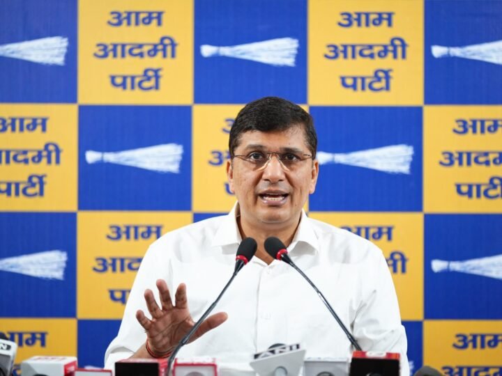 ‘राघव चड्ढा दिल्ली के वोटर कैसे बन गए’, SIR का जिक्र कर AAP का सवाल