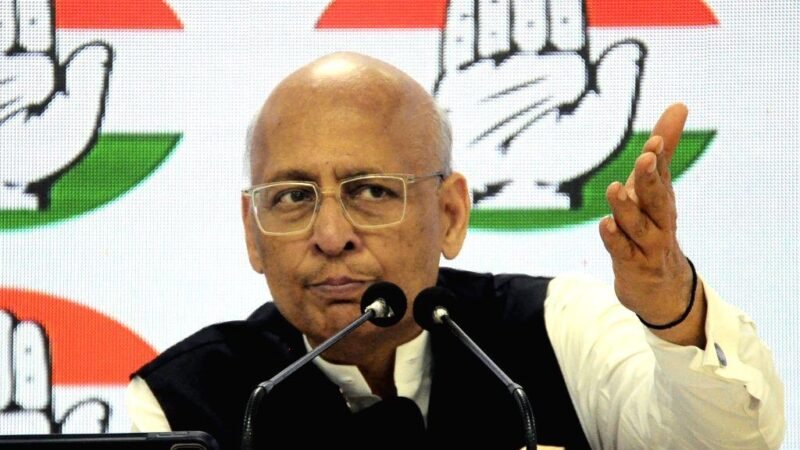 SIR विवाद पर अभिषेक मनु सिंघवी बोले- ‘चुनाव आयोग के अंदर भी बुलडोजर’