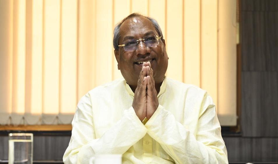 ₹2,000 से ज्यादा के UPI भुगतान पर चार्ज की चर्चा, संजय निषाद बोले- आम जनता पर नहीं बढ़ना चाहिए बोझ