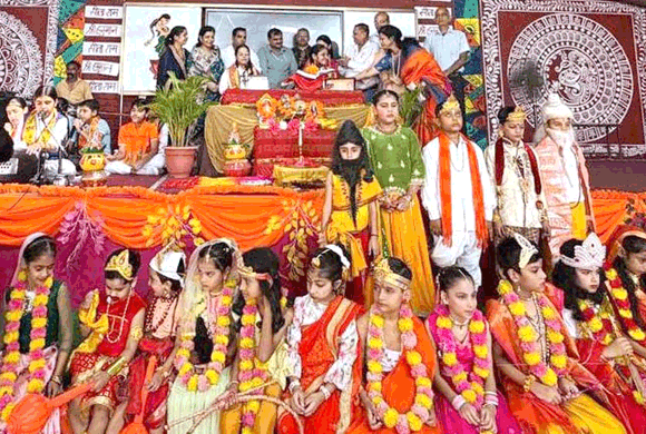 राम रसायन कथा के दूसरे दिन गूंजे जय श्रीराम के जयकारे, भक्तिमय हुआ माहौल
