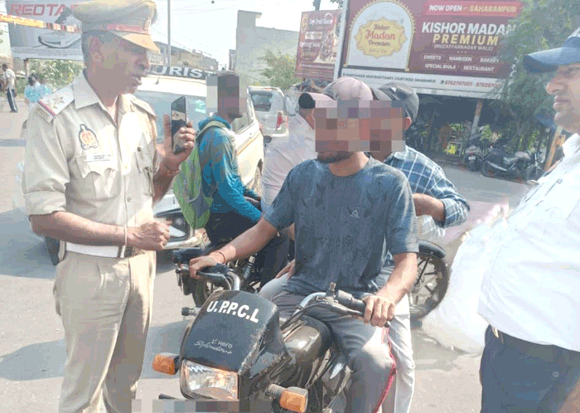 यातायात नियम तोड़ने वालों पर पुलिस का शिकंजा, 468 वाहनों के चालान, छह लाख से अधिक का जुर्माना