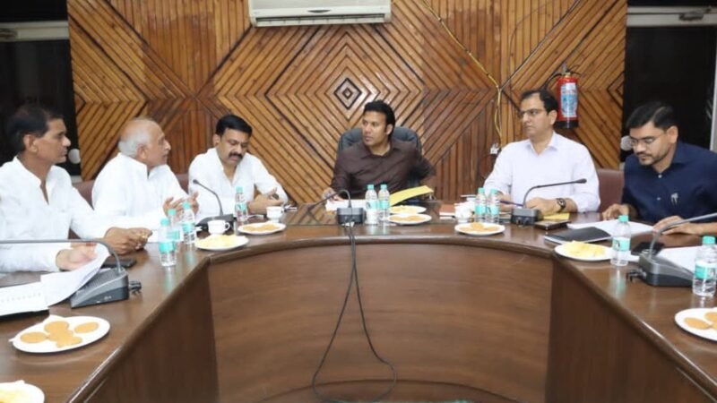 मेरठ खंड स्नातक-शिक्षक निर्वाचन में 10 वैकल्पिक पहचान पत्र मान्य