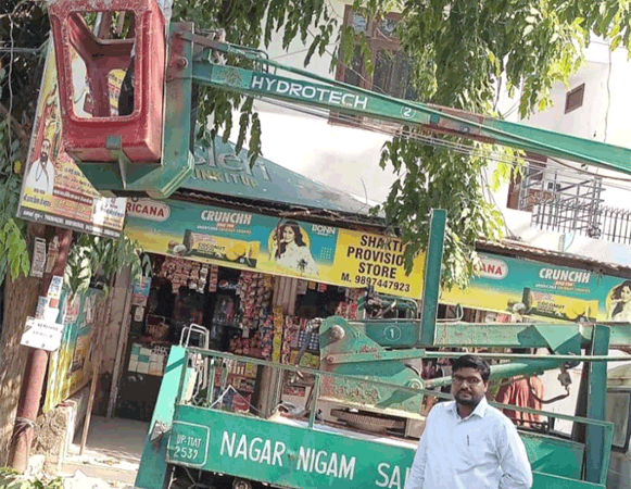 दीपावली पर जगमगाएगा सहारनपुर, नगर निगम युद्धस्तर पर ठीक करा रहा खराब स्ट्रीट लाइटें