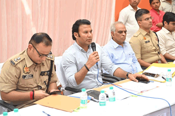 मां शाकंभरी देवी मेले की तैयारियों को लेकर डीएम-एसएसपी ने की बैठक