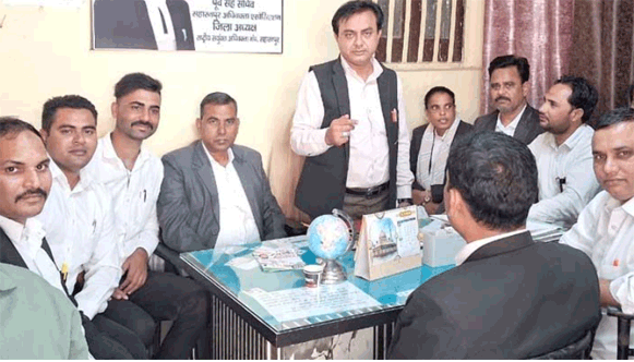 सपा प्रत्याशी प्रमेन्द्र भाटी के समर्थन में अधिवक्ताओं से एकजुट होने की अपील