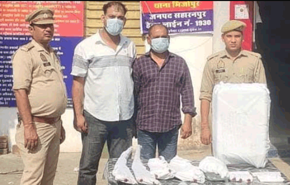 सहारनपुर में अवैध हथियारों की तस्करी का खुलासा, 32 लाख रुपये की नकदी के साथ बाप-बेटे गिरफ्तार