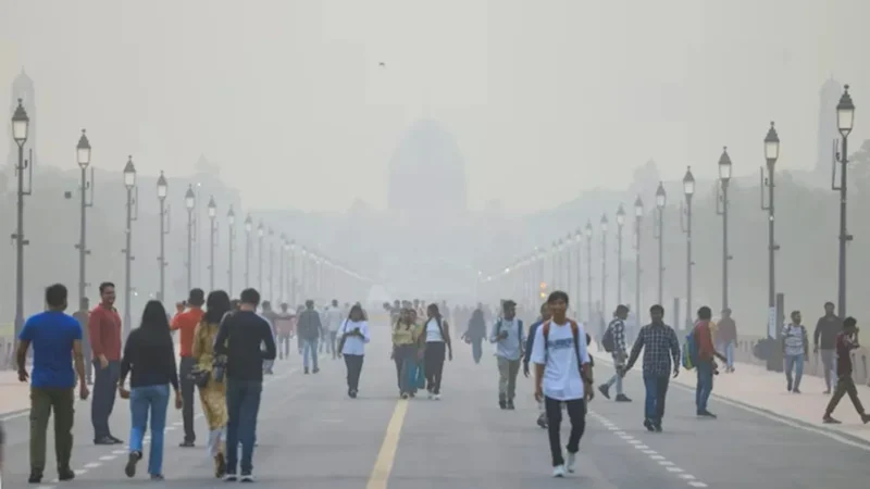 दिल्ली-NCR में प्रदूषण ने बढ़ाई चिंता, पहली बार लागू हुआ GRAP-1, AQI 226 पहुंचा
