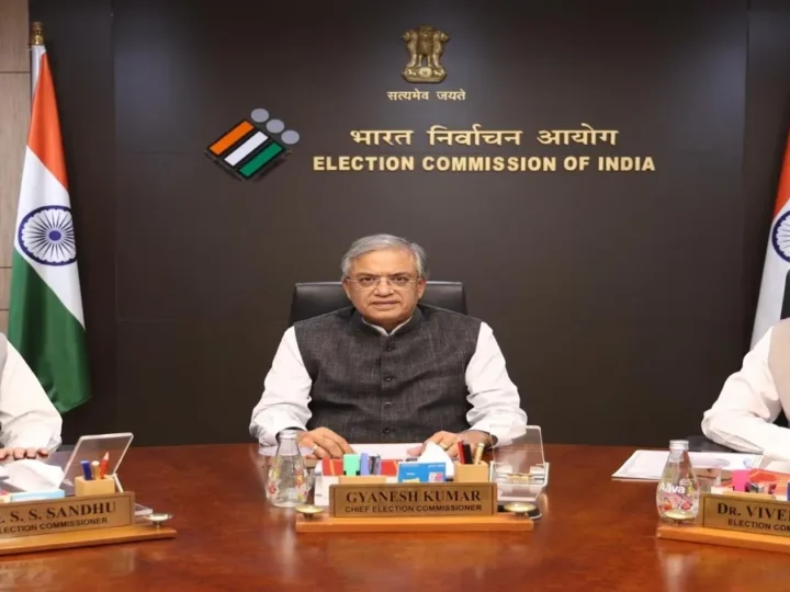 दोनों चुनाव आयुक्तों ने सीनियर ऑफिसर के खिलाफ शिकायत की, कैबिनेट सचिव को लिखी चिट्ठी-RTI में खुलासा