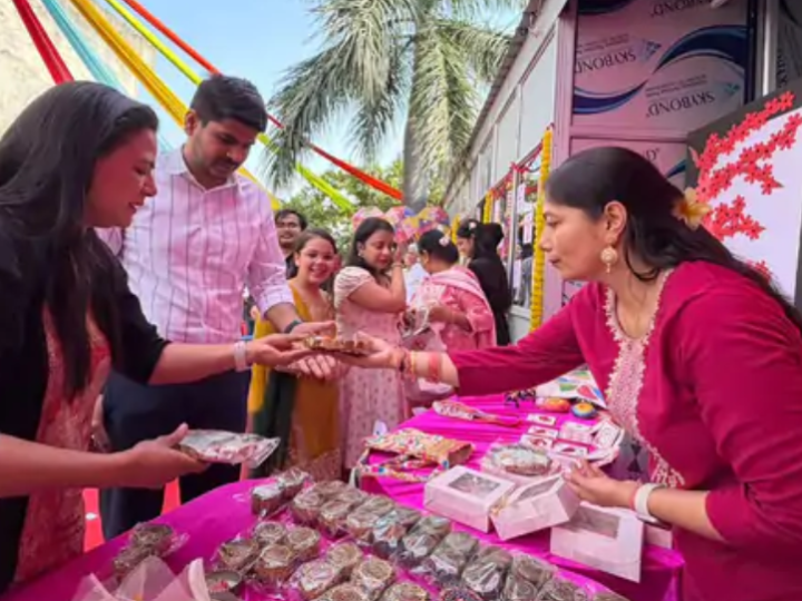 गाजियाबाद में विशेष बच्चों के हुनर का दीपावली उत्सव आयोजित