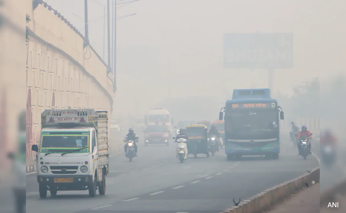 दिल्ली-NCR में गाड़ियों के लिए बदल जाएंगे ये नियम, आज से GRAP की पाबंदियां होंगी लागू