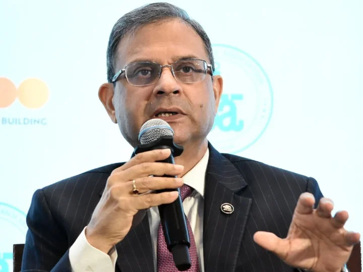 आम जनता को बड़ा झटका! RBI ने 4 साल बाद बढ़ाया रेपो रेट, अब 5.5% हुई दर, अब महंगे होंगे होम, कार और पर्सनल लोन