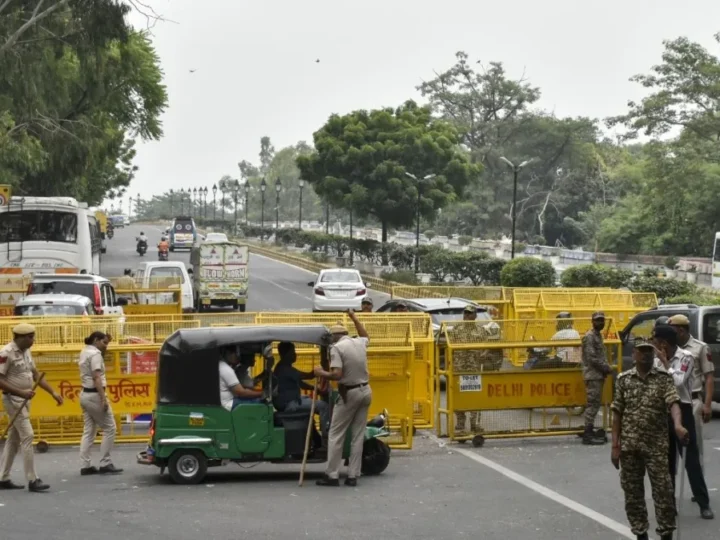 CEC ज्ञानेश कुमार के खिलाफ आज दिल्ली में बड़ा प्रदर्शन, राहुल गांधी का सुप्रीम कोर्ट मार्च का ऐलान; CJP ने भी खोला मोर्चा