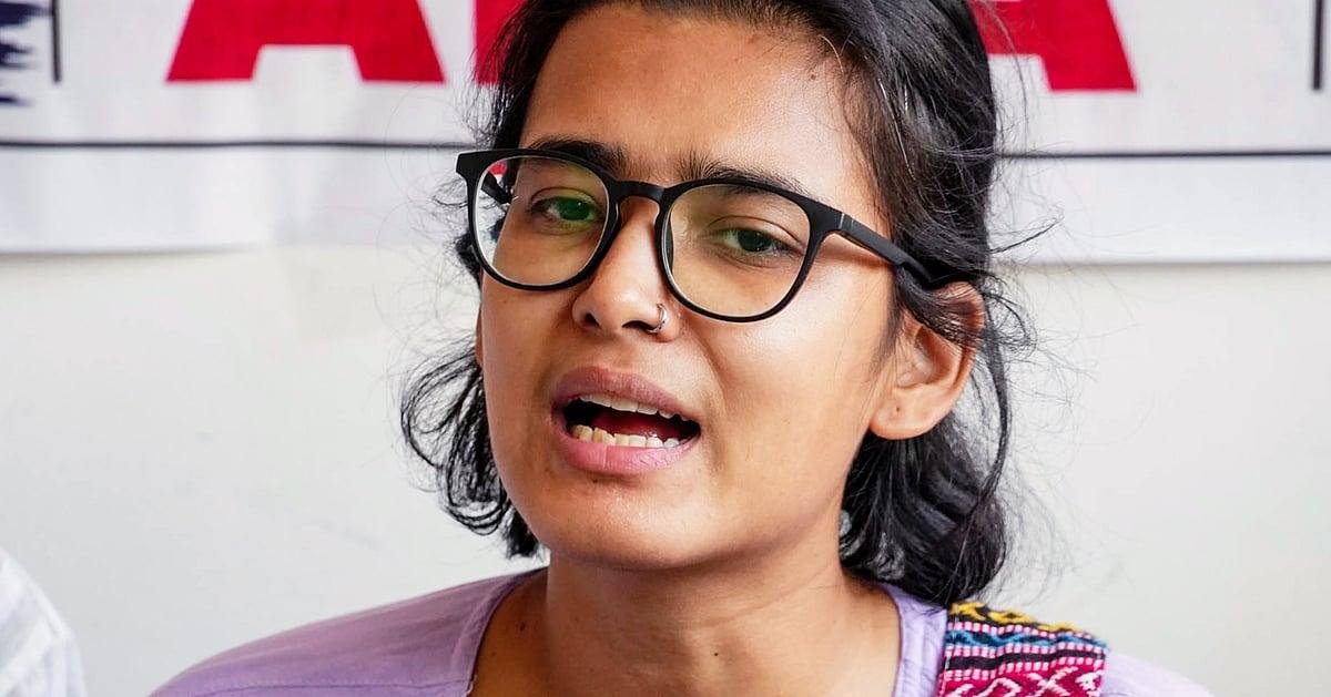 ‘बंद करो, दफा हो जाओ…’, प्रेस कॉन्फ्रेंस में हंगामा, नेहा बोरा का ऐलान- ये आंदोलन नहीं रुकेगा